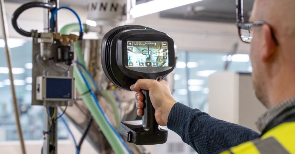 flir_acoustic_imaging_camera_compressed_air_leak