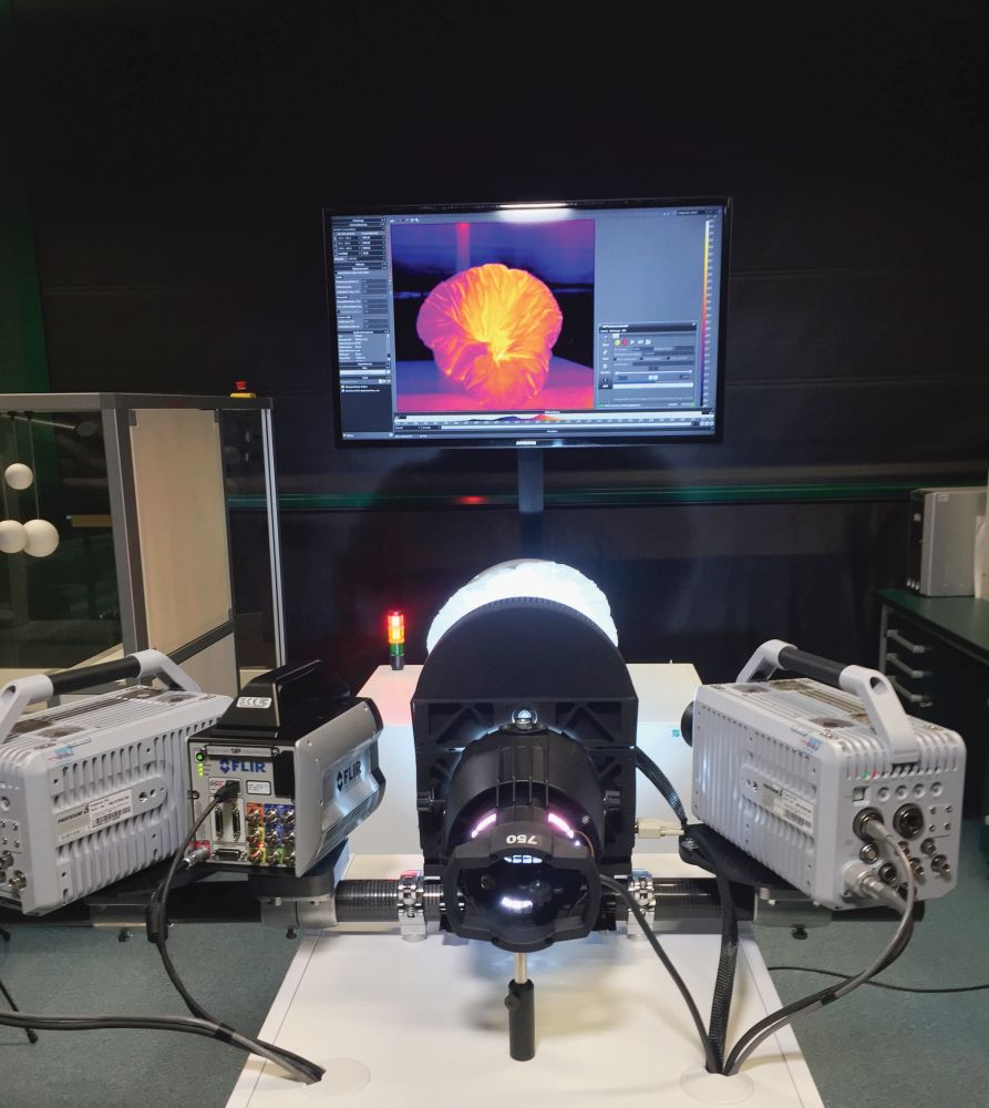 3D-Thermografie-Prüfstand mit FLIR Kamera zur Erfassung schneller Temperaturänderungen