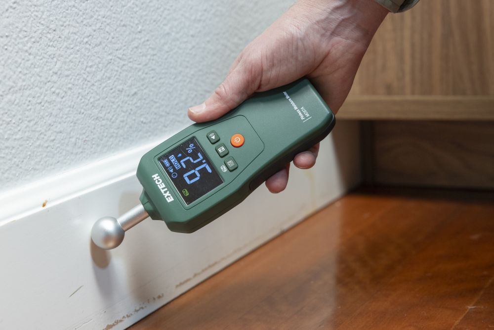 MO57A_Probe_Baseboard_Closeup_Reading