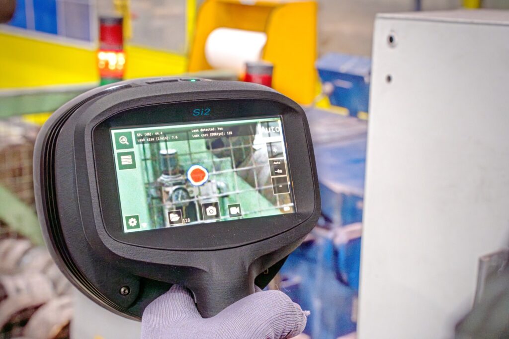 FLIR Si2-ld-manufacturing-plant-close-up-back-mid