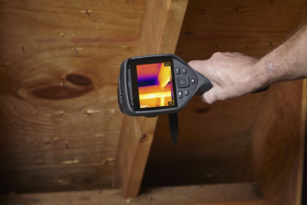 flir-e54-home-inspection-attic-cold-spot