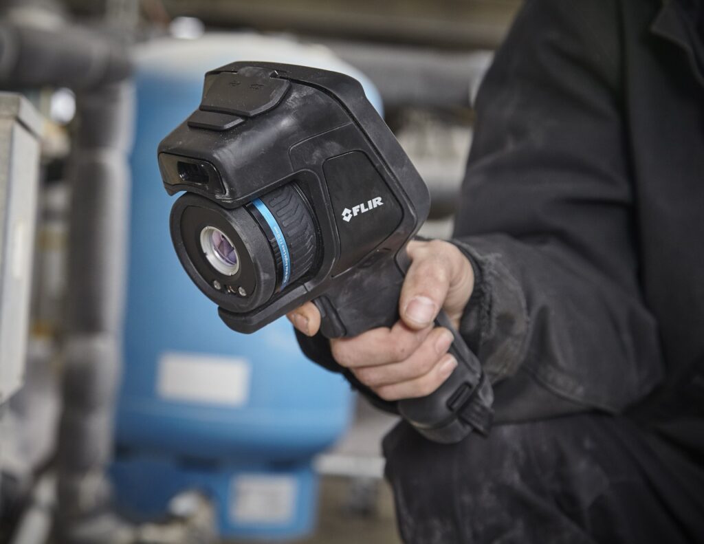 flir-e96-e86-e76-industrial-setting