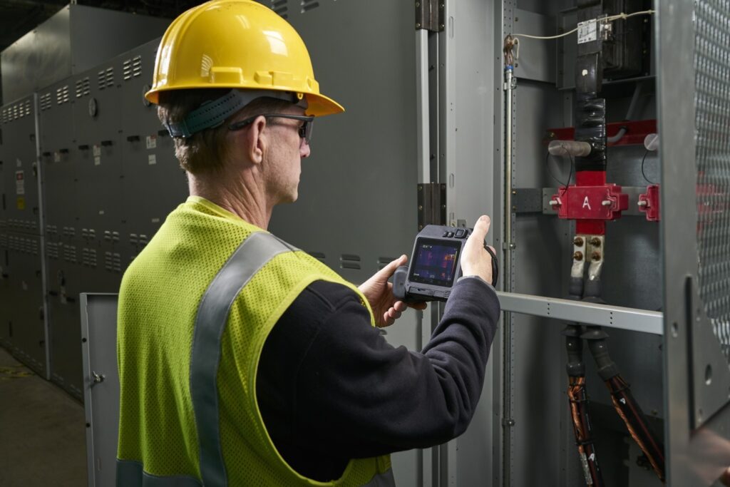 flir-t500-power-utility