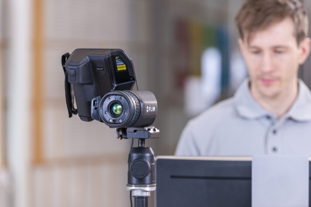 flir-t540-est-ontripod-01-0620