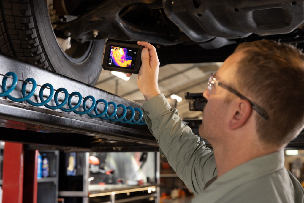 flir-c8-app-car-vehicle-inspection-thermal